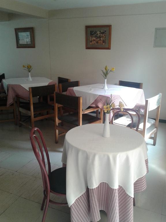Hostal Americano Santiago del Cile Esterno foto