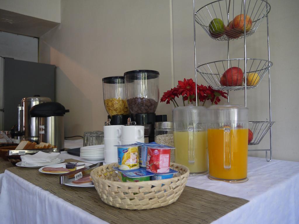 Hostal Americano Santiago del Cile Esterno foto
